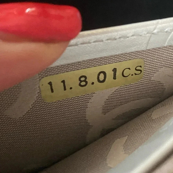 Chanel Quilted Calfskin Black Cambon Line Silver Leather Long Wallet - Picture 10 of 11